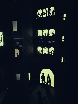 Танцующая в темноте